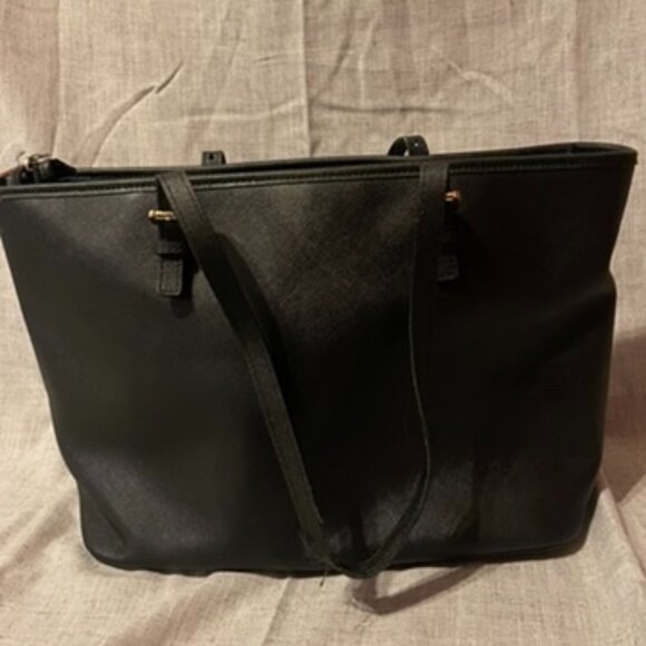 Michael Kors Outlet Black Jet Set Travel Large Saffiano Leather Tote Bag - Picture 9 of 12